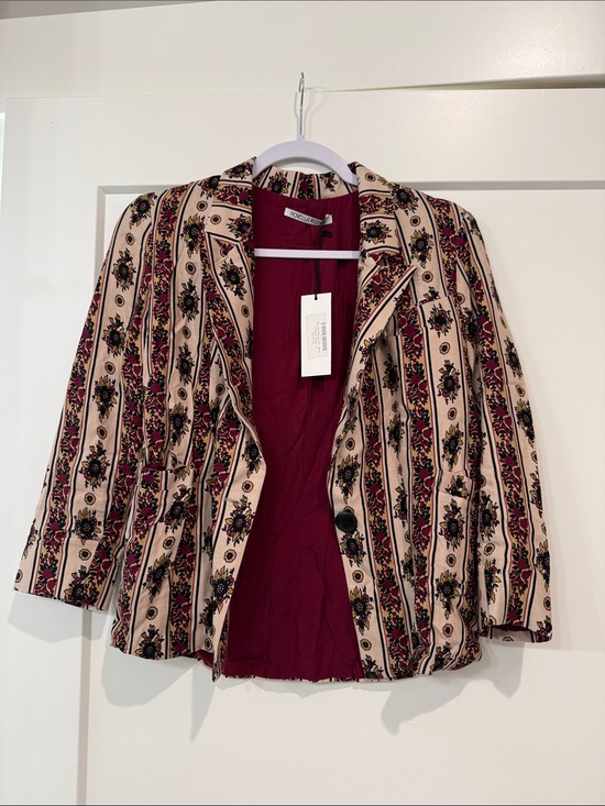 Novella Royale Jackets & Blazers - Novella Royale Beige Blazer with Burgundy and Black Floral Stripe